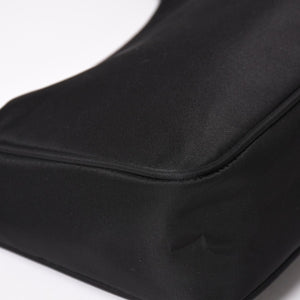 Like new product PRADA Hobo Handbag MV515 Triangle Logo Triangle Logo Plate Nylon Black Used 4a003875