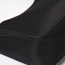画像をギャラリービューアに読み込む, 新品同様品 PRADA プラダ ホーボー ハンドバッグ MV515 トライアングルロゴ 三角ロゴプレート ナイロン ブラック 中古 4a003875