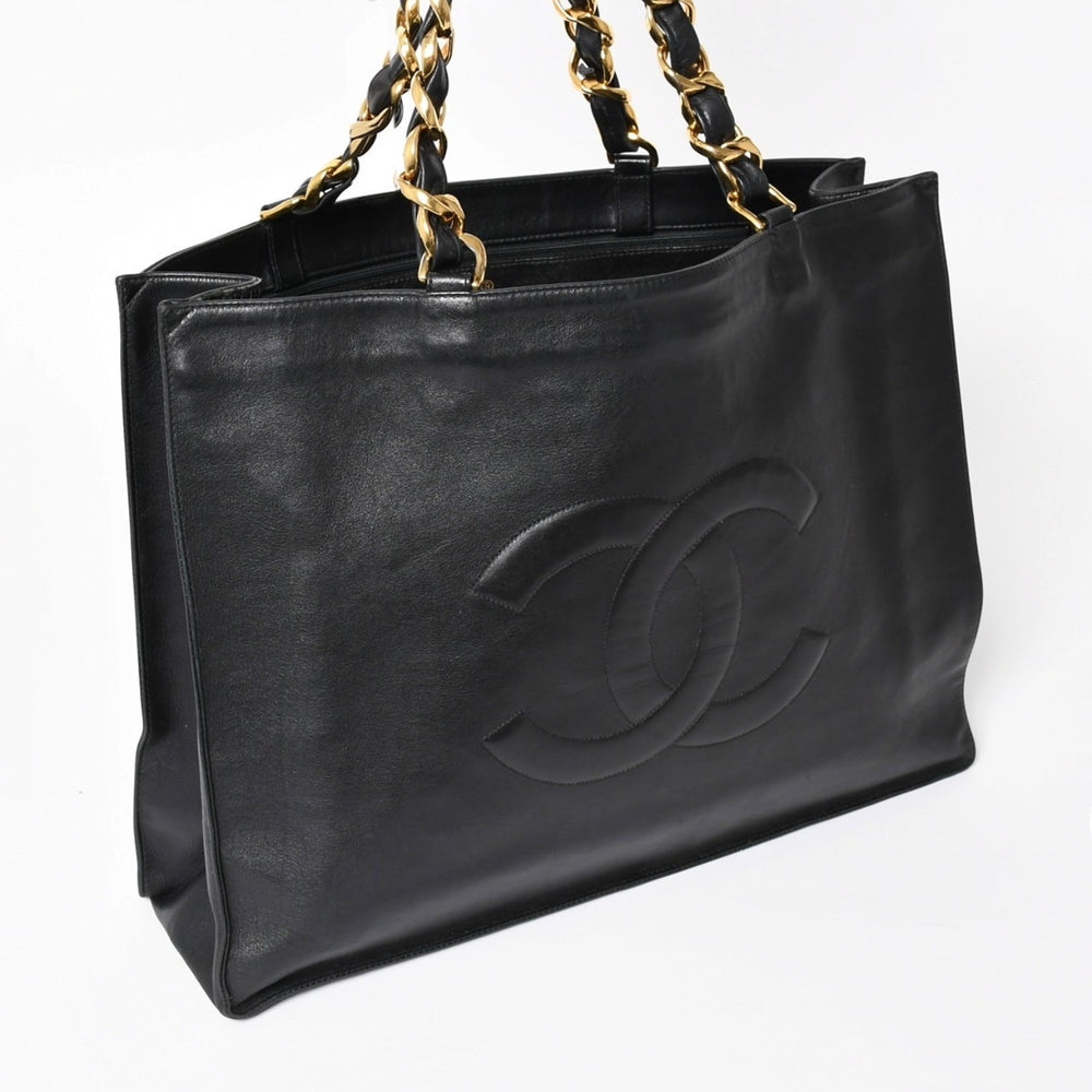 CHANEL シャネル チェーントートバッグ ジャンボトートバッグ デカココマーク ラムスキン ブラック シリアル不明 ゴールド金具 美品 中古 4a003911