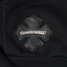 画像をギャラリービューアに読み込む, CHROME HEARTS クロムハーツ ジップアップフーディー パーカー サイズXL CHプラスパッチ 1パッチ スクロールラベルロゴ 美品 中古 4a001371