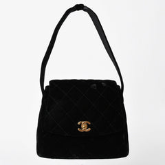 極美品 CHANEL シャネル ワンショルダーバッグ 4番台 ココマーク ベルベット キルティング ターンロック ブラック ゴールド金具 中古 4a003933