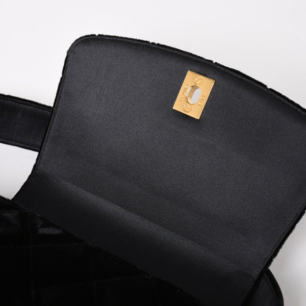極美品 CHANEL シャネル ワンショルダーバッグ 4番台 ココマーク ベルベット キルティング ターンロック ブラック ゴールド金具 中古 4a003933
