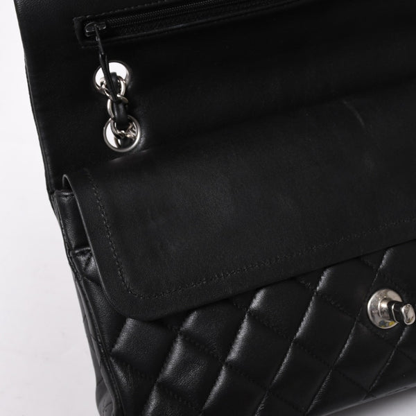CHANEL シャネル マトラッセ25 Wフラップ Wチェーンショルダーバッグ 19番台 ラムスキン ココマーク ブラック シルバー金具 美品 中古 4a003961