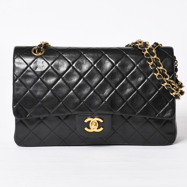 Very Good Condition CHANEL Chanel Matelasse 25 W Flap W Chain Shoulder Bag No. 5 Coco Mark Lambskin Black Gold Hardware Used 4a003913