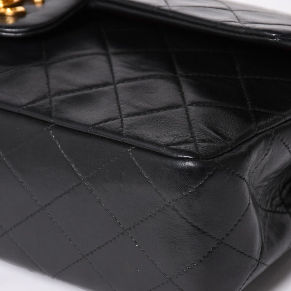 Very Good Condition CHANEL Chanel Matelasse 25 W Flap W Chain Shoulder Bag No. 5 Coco Mark Lambskin Black Gold Hardware Used 4a003913