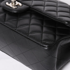 CHANEL シャネル マトラッセ25 Wフラップ Wチェーンショルダーバッグ 19番台 ラムスキン ココマーク ブラック シルバー金具 美品 中古 4a003961