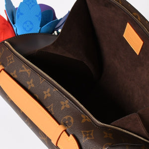 Like new LOUIS VUITTON 22FW Flower Bouquet Shoulder Bag M81618 Monogram Brown Virgil Abloh Used 4a004274