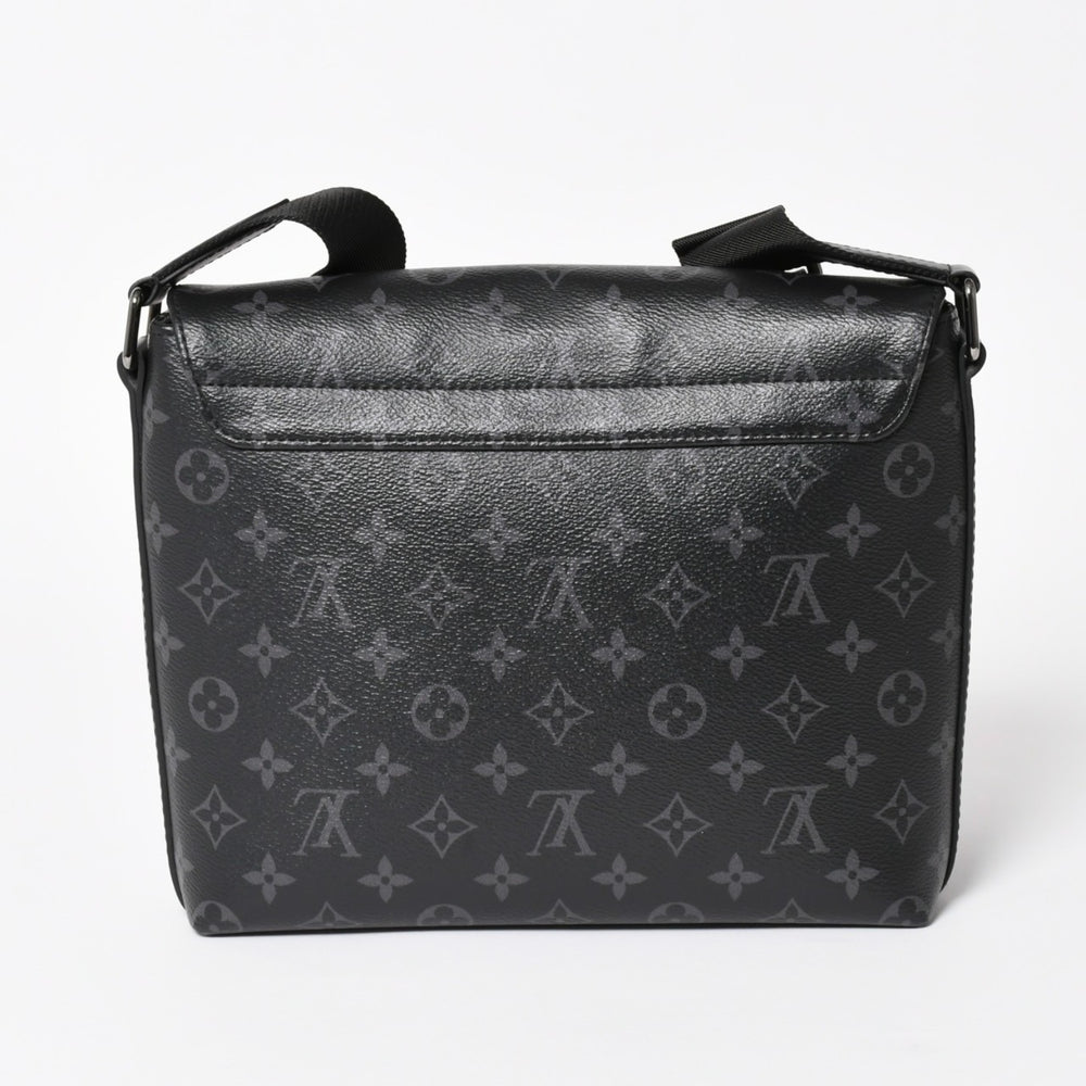 LOUIS VUITTON Shoulder Bag M44000 District NM Monogram Eclipse Black RFID Good Condition Used 4a003922