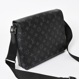 LOUIS VUITTON Shoulder Bag M44000 District NM Monogram Eclipse Black RFID Good Condition Used 4a003922