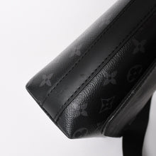画像をギャラリービューアに読み込む, LOUIS VUITTON ルイヴィトン ショルダーバッグ M44000 ディストリクト NMモノグラム･エクリプス ブラック RFID 美品 中古 4a003922