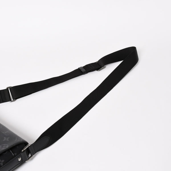 LOUIS VUITTON Shoulder Bag M44000 District NM Monogram Eclipse Black RFID Good Condition Used 4a003922