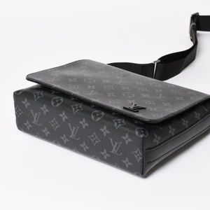 LOUIS VUITTON Shoulder Bag M44000 District NM Monogram Eclipse Black RFID Good Condition Used 4a003922