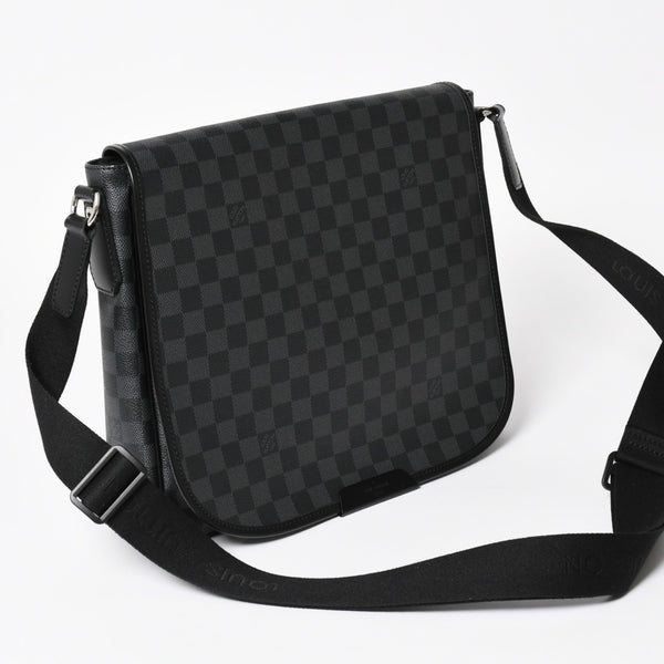 極美品 LOUIS VUITTON ルイヴィトン ダニエルMM ショルダーバッグ N58029 ダミエグラフィット SP2101 ブラック シルバー金具 中古 4a003942