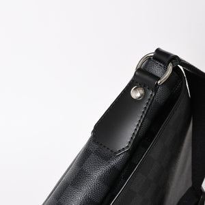 極美品 LOUIS VUITTON ルイヴィトン ダニエルMM ショルダーバッグ N58029 ダミエグラフィット SP2101 ブラック シルバー金具 中古 4a003942
