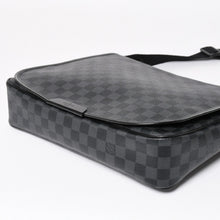 画像をギャラリービューアに読み込む, 極美品 LOUIS VUITTON ルイヴィトン ダニエルMM ショルダーバッグ N58029 ダミエグラフィット SP2101 ブラック シルバー金具 中古 4a003942