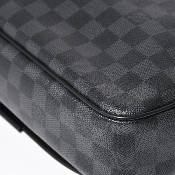 極美品 LOUIS VUITTON ルイヴィトン ダニエルMM ショルダーバッグ N58029 ダミエグラフィット SP2101 ブラック シルバー金具 中古 4a003942