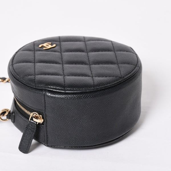 Very Good Condition CHANEL Round Chain Shoulder Bag AP0245 30s Coco Mark Caviar Skin Black Used 4a003968