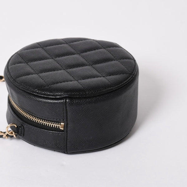 Very Good Condition CHANEL Round Chain Shoulder Bag AP0245 30s Coco Mark Caviar Skin Black Used 4a003968