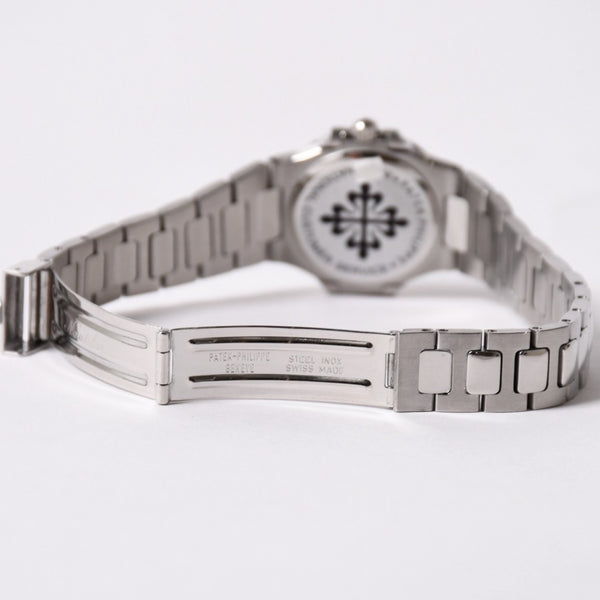 PATEK PHILIPPE パテック フィリップ NAUTILUS ノーチラス 腕時計 4700/1A-050 クォーツ ステンレススチール 黒文字盤 美品 中古 4a003975