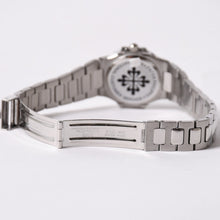 画像をギャラリービューアに読み込む, PATEK PHILIPPE パテック フィリップ NAUTILUS ノーチラス 腕時計 4700/1A-050 クォーツ ステンレススチール 黒文字盤 美品 中古 4a003975