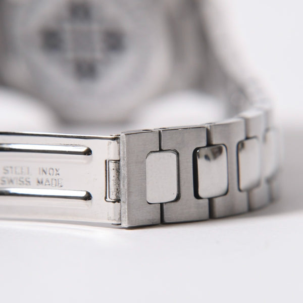 PATEK PHILIPPE パテック フィリップ NAUTILUS ノーチラス 腕時計 4700/1A-050 クォーツ ステンレススチール 黒文字盤 美品 中古 4a003975