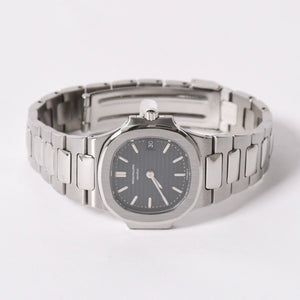 PATEK PHILIPPE パテック フィリップ NAUTILUS ノーチラス 腕時計 4700/1A-050 クォーツ ステンレススチール 黒文字盤 美品 中古 4a003975
