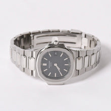 画像をギャラリービューアに読み込む, PATEK PHILIPPE パテック フィリップ NAUTILUS ノーチラス 腕時計 4700/1A-050 クォーツ ステンレススチール 黒文字盤 美品 中古 4a003975