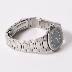 PATEK PHILIPPE パテック フィリップ NAUTILUS ノーチラス 腕時計 4700/1A-050 クォーツ ステンレススチール 黒文字盤 美品 中古 4a003975