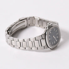 画像をギャラリービューアに読み込む, PATEK PHILIPPE パテック フィリップ NAUTILUS ノーチラス 腕時計 4700/1A-050 クォーツ ステンレススチール 黒文字盤 美品 中古 4a003975