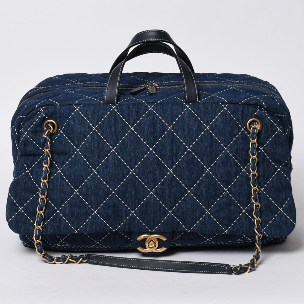 極美品 CHANEL シャネル ボストンバッグ ショルダーバッグ ワイルドステッチ 28番台 ココマーク Large Bowling Bag デニム レザー ゴールド金具 中古 4a005955