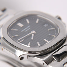 画像をギャラリービューアに読み込む, PATEK PHILIPPE パテック フィリップ NAUTILUS ノーチラス 腕時計 4700/1A-050 クォーツ ステンレススチール 黒文字盤 美品 中古 4a003975