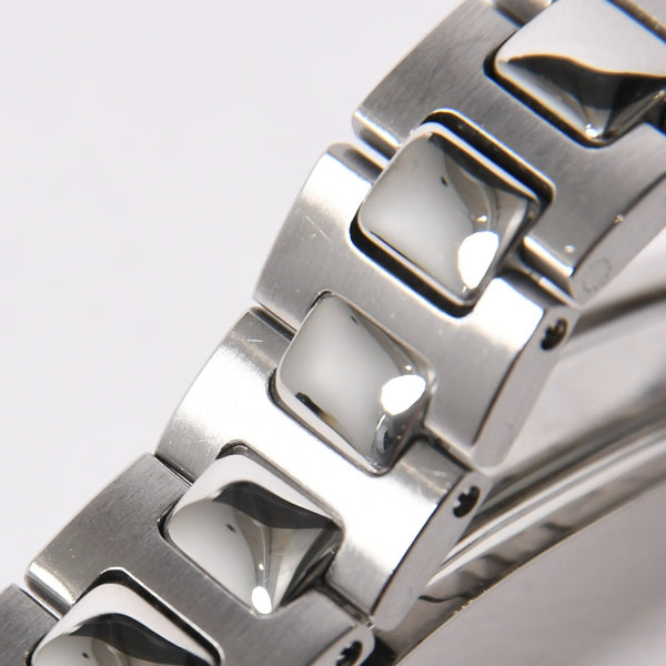 PATEK PHILIPPE パテック フィリップ NAUTILUS ノーチラス 腕時計 4700/1A-050 クォーツ ステンレススチール 黒文字盤 美品 中古 4a003975