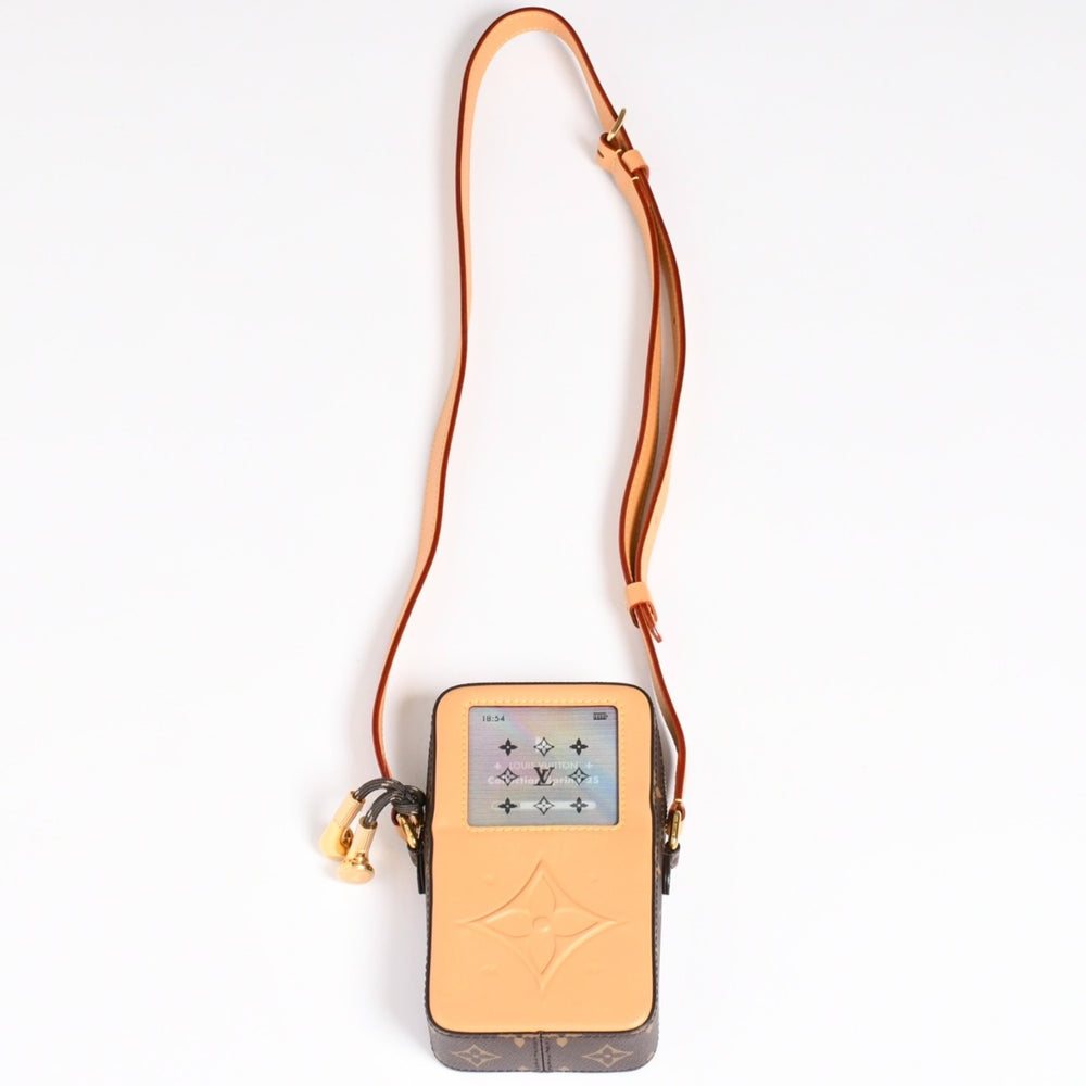 Very Good Condition LOUIS VUITTON Music Player Wearable Wallet Monogram Shoulder Bag Bag Ladies M14063 Used 4a002385