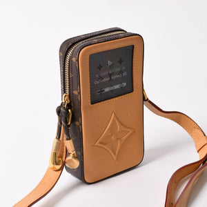 極美品 LOUIS VUITTON ルイヴィトン ミュージック プレイヤー ウェアラブル ウォレット モノグラム ショルダーバッグ バッグ レディース M14063 中古 4a002385