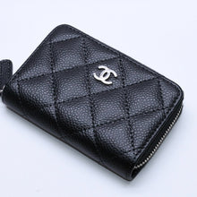 画像をギャラリービューアに読み込む, 極美品 CHANEL シャネル クラシックジップ コインパース AP0216 キャビアスキン ランダム番台 マトラッセ ココマーク 財布 小銭入れ シルバー金具 中古 4a003983