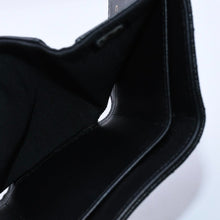 Load image into Gallery viewer, CHANEL シャネル スモールフラップ ウォレット AP3081 トランプモチーフ キャビアスキン ブラック レッド ハート スペード ミニ財布 三つ折り財布 ゴールド金具 美品 中古 4a003881
