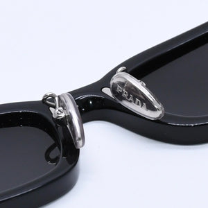 極美品 PRADA プラダ サングラス アイウェア SPR B06-F サイズ55□18 145 プラスチック ブラック 中古 4a003987