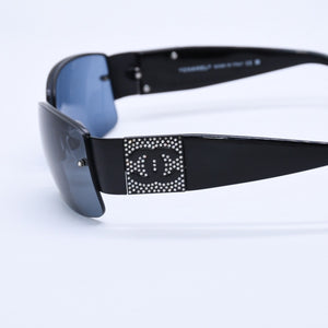 Mint condition CHANEL rimless sunglasses with side rhinestones, square frame, and Coco Mark, black frame, 4117-B 62◻16 125 Used 4a004031