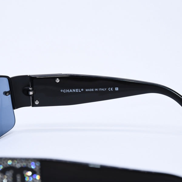 Mint condition CHANEL rimless sunglasses with side rhinestones, square frame, and Coco Mark, black frame, 4117-B 62◻16 125 Used 4a004031