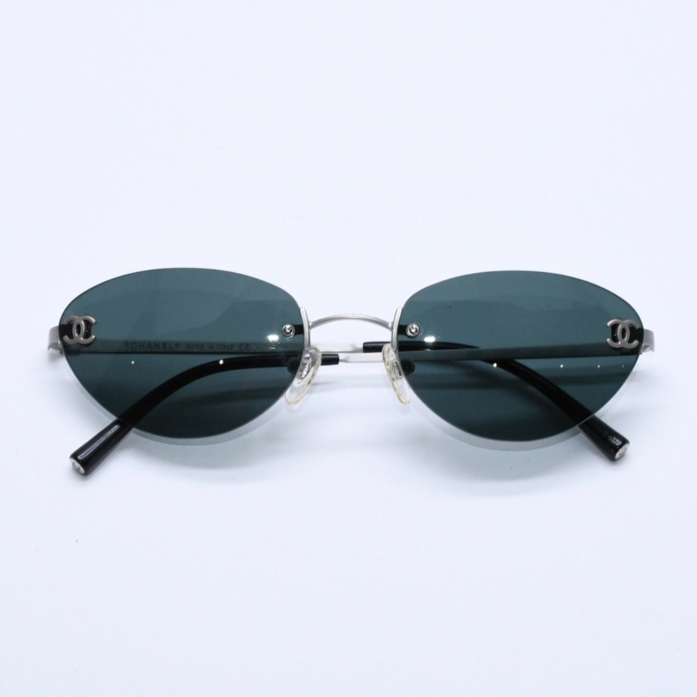 CHANEL シャネル リムレス サングラス アイウェア スクエア ココマーク 53□19 130 シルバーフレーム 4003 美品 中古 4a003985