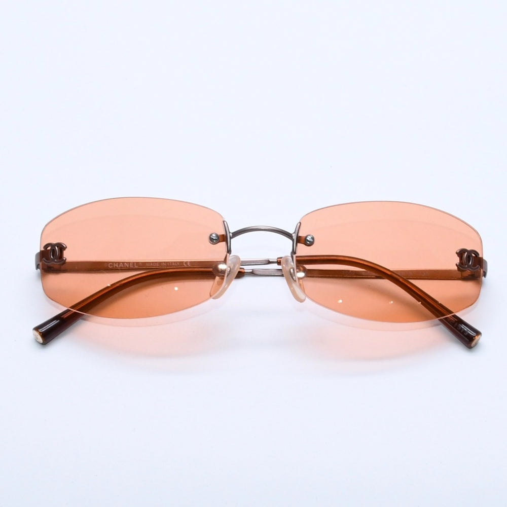 Mint condition CHANEL sunglasses 4002 with side Coco Mark, size 54◻19 130 Orange Lens Used 4a004053