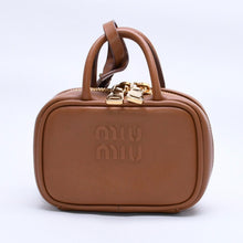 画像をギャラリービューアに読み込む, 極美品 MIU MIU ミュウミュウ ボーレザーマイクロバッグ ブラウン ミニポーチ ミニバックチャーム レザー 5NR036 ゴールド金具 中古 4a003988