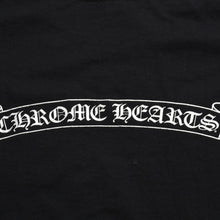 Load image into Gallery viewer, 極美品 CHROME HEARTS クロムハーツ ダガーポケットTシャツ Black ブラック Silver シルバー サイズS 中古 4a003991
