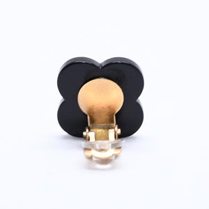 CHANEL シャネル ココマーク イヤリング 重量約4.19g 02P刻印 フラワーモチーフ カメリア ホワイト ブラック 樹脂系 美品 中古 4a003127