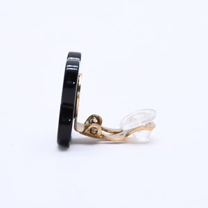 CHANEL シャネル ココマーク イヤリング 重量約4.19g 02P刻印 フラワーモチーフ カメリア ホワイト ブラック 樹脂系 美品 中古 4a003127