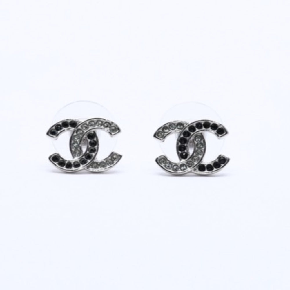 極美品 CHANEL シャネル ココマーク ピアス 重量約2.09g B18P刻印 メタル ラインストーン シルバー ブラック クリア 両耳用 中古 4a003142