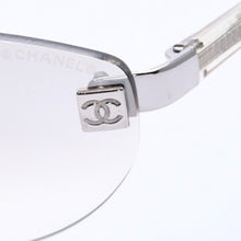 画像をギャラリービューアに読み込む, CHANEL シャネル リムレス サングラス アイウェア 4069 c.124/6I サイズ58□18 130 ココマーク シルバー クリア 美品 中古 4a003996