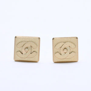 極美品 CHANEL シャネル ココマーク イヤリング 重量約9.13g 02A刻印 ターンロック ゴールド メッキ GP 両耳用 中古 4a003124