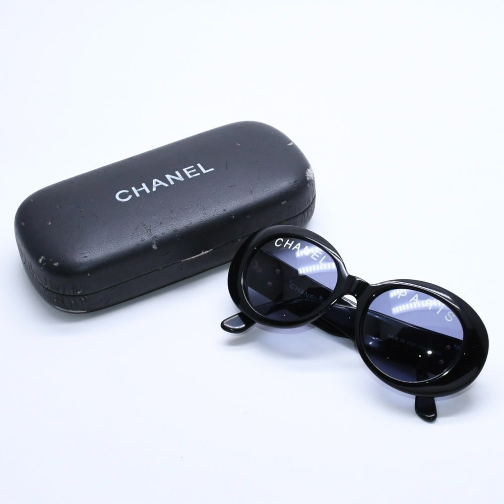 CHANEL シャネル オーバル サングラス アイウェア 01947 94305 ココマーク ロゴ ブラック ホワイト 美品 中古 4a004025
