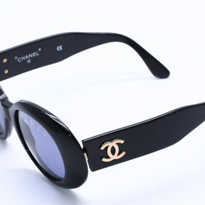 CHANEL シャネル オーバル サングラス アイウェア 01947 94305 ココマーク ロゴ ブラック ホワイト 美品 中古 4a004025